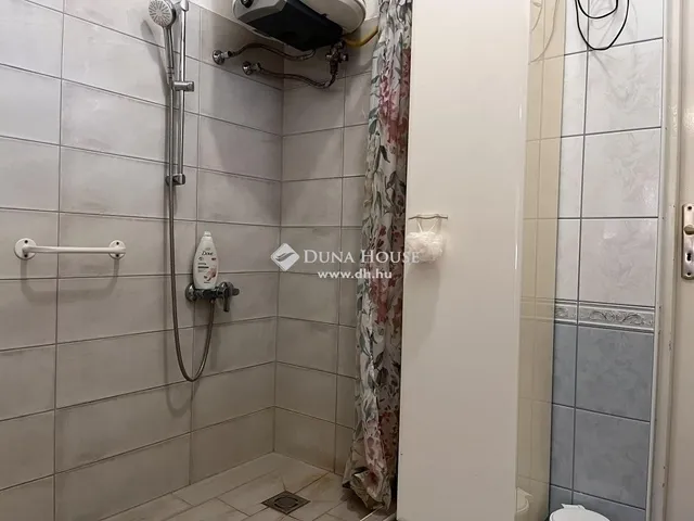 Eladó ház Kecskemét, Hunyadiváros 130 nm