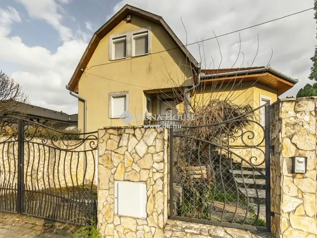 Eladó ház Kecskemét 250 nm