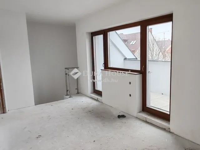 Eladó lakás Kecskemét 100 nm