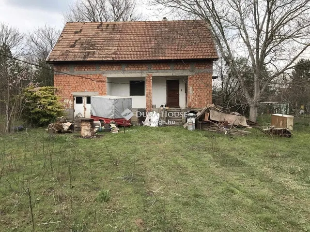 Eladó telek Kecskemét, Máriahegy 1982 nm