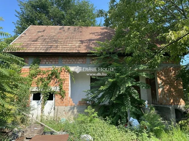 Eladó telek Kecskemét, Máriahegy 1982 nm