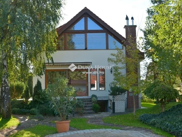 Eladó ház Kecskemét 200 nm