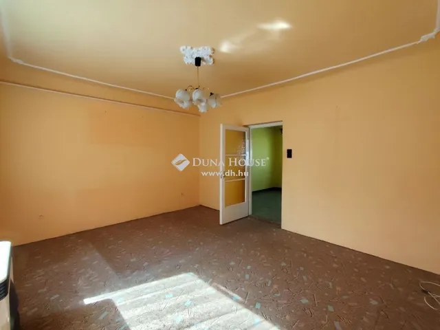 Eladó ház Kecskemét, Rendőrfalu 90 nm