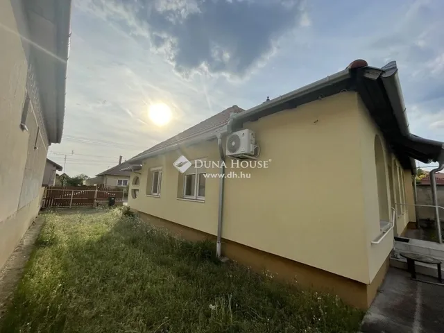 Eladó ház Kecskemét, Kadafalva 125 nm