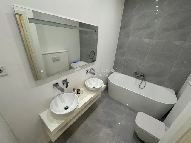 Eladó lakás Kecskemét, Belváros 116 nm