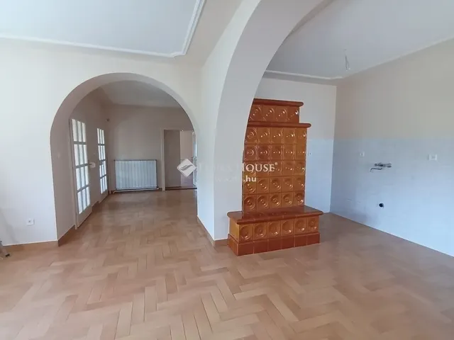 Eladó ház Kecskemét 260 nm