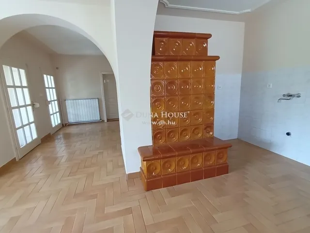 Eladó ház Kecskemét 260 nm