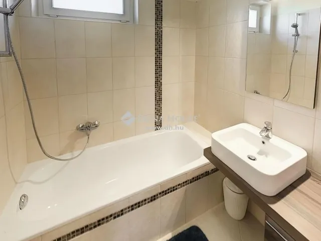 Kiadó lakás Kecskemét 78 nm