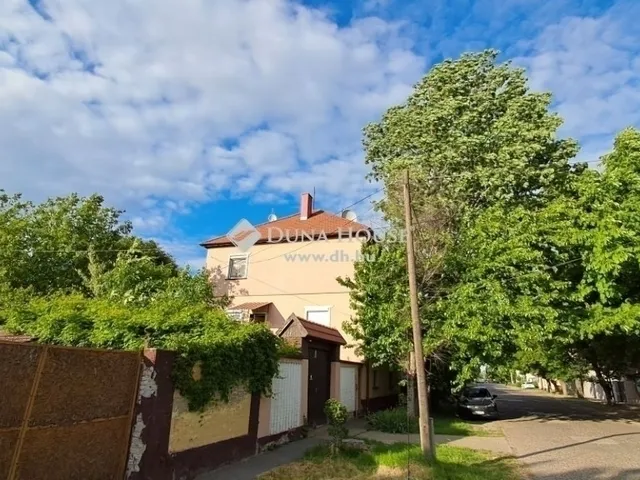Eladó ház Kecskemét 210 nm