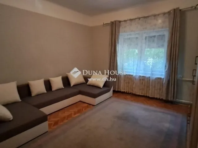 Eladó ház Kecskemét 210 nm