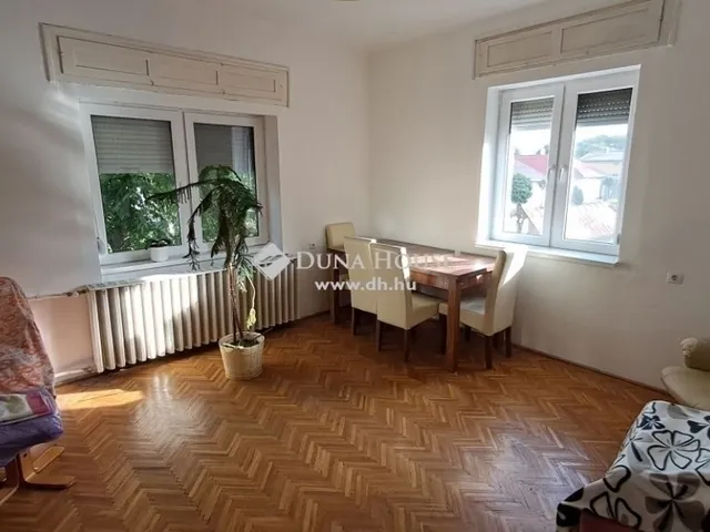 Eladó ház Kecskemét 210 nm