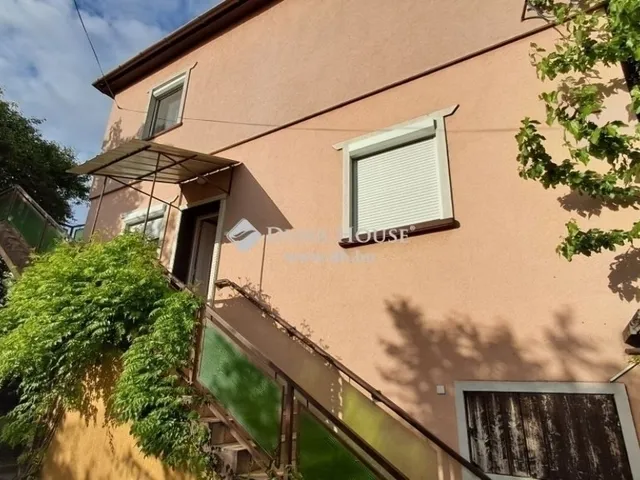 Eladó ház Kecskemét 210 nm