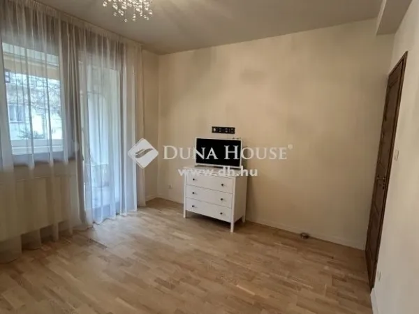 Eladó lakás Kecskemét, Belváros 99 nm