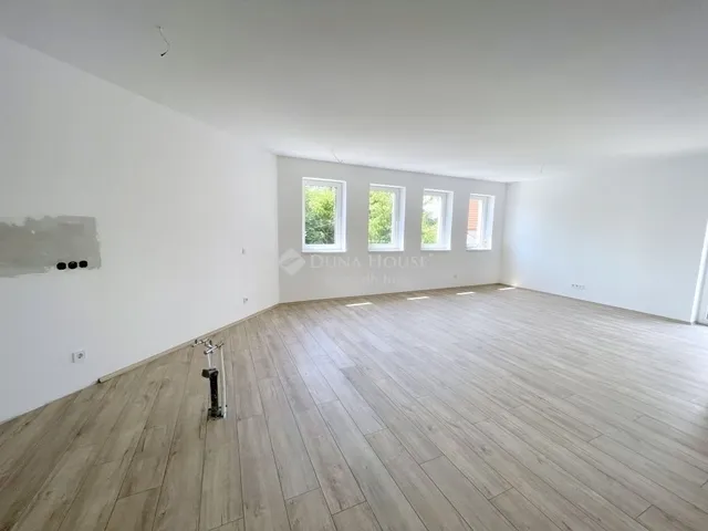 Eladó lakás Kecskemét 106 nm