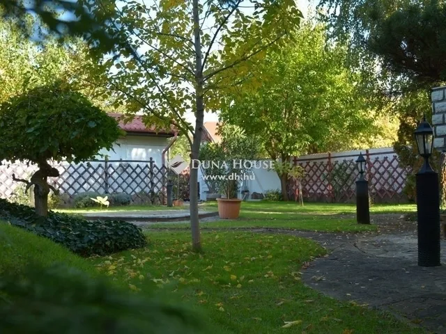Eladó ház Kecskemét, Kadafalva 200 nm