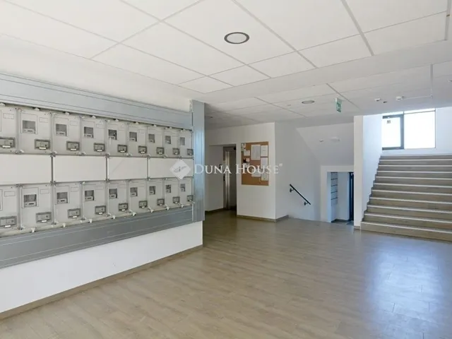 Eladó lakás Kecskemét, Homokbánya 77 nm