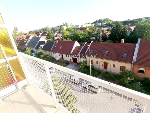 Eladó lakás Kecskemét 65 nm