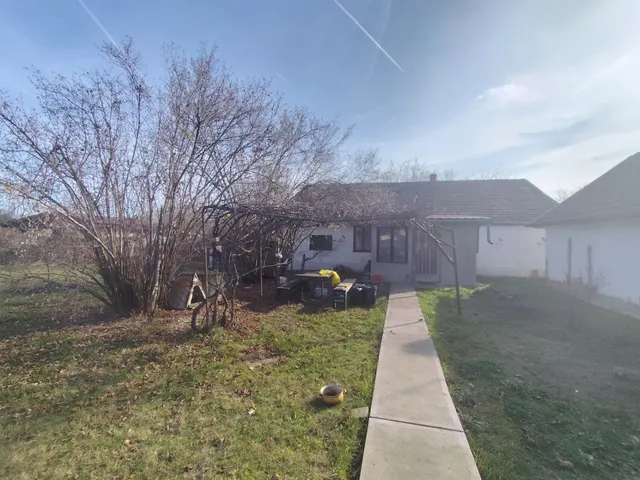 Eladó mezőgazdasági ingatlan Kecskemét, Szarkás 70 nm