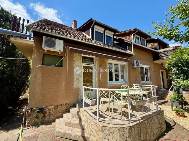 Eladó ház Kecskemét, Villanegyed 278 nm