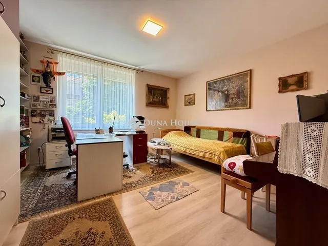 Eladó ház Kecskemét, Villanegyed 278 nm