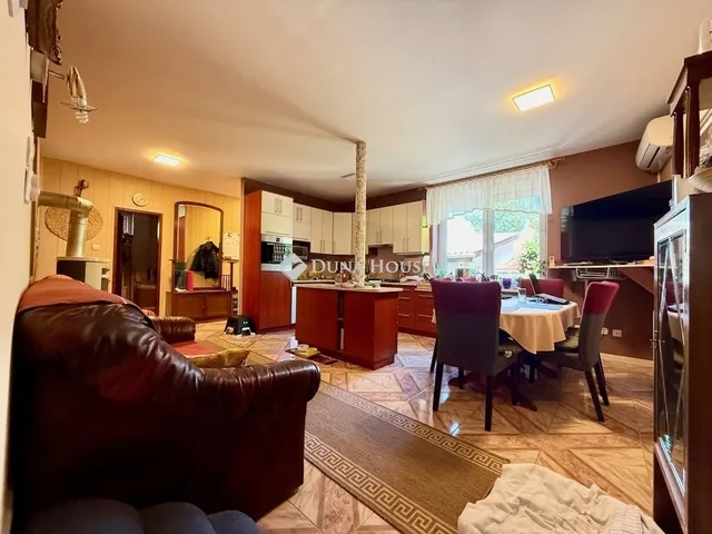 Eladó ház Kecskemét, Villanegyed 278 nm