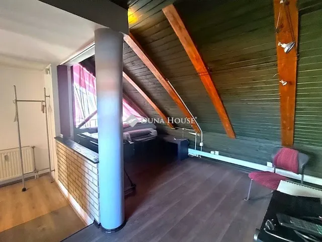 Eladó kereskedelmi és ipari ingatlan Kecskemét, Belváros 85 nm