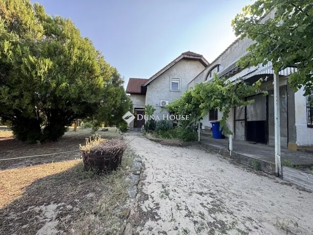 Eladó ház Kecskemét 160 nm