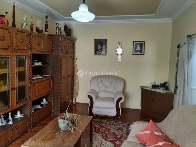 Eladó lakás Kecskemét, Hunyadiváros 62 nm