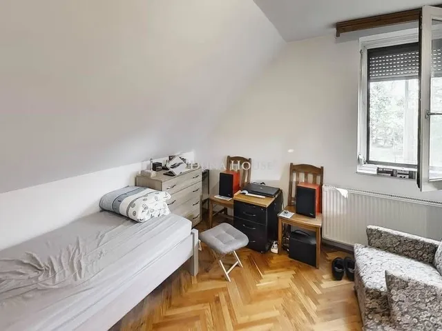 Eladó lakás Kecskemét, Hollandfalu 129 nm