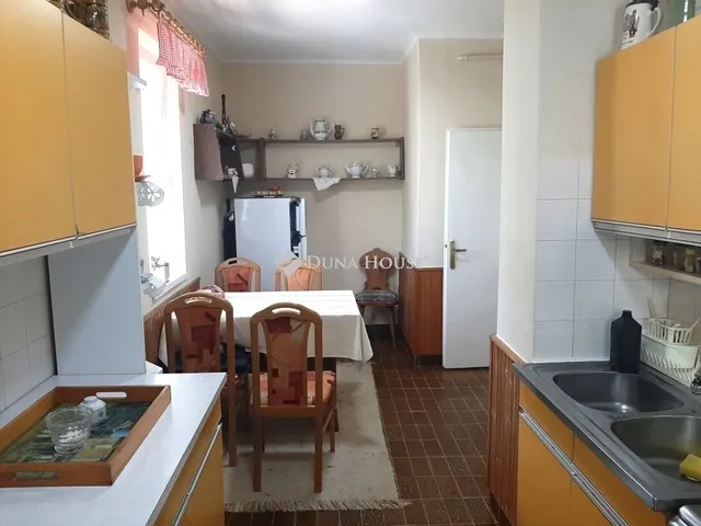 Eladó lakás Kecskemét 62 nm