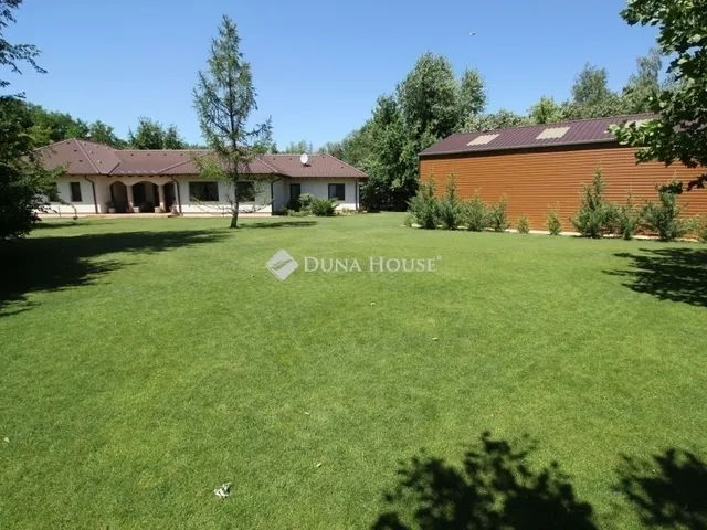 Eladó ház Kecskemét 220 nm