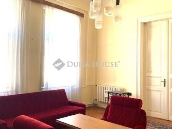 Eladó lakás Kecskemét 95 nm