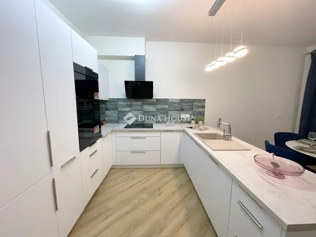 Eladó lakás Kecskemét 108 nm