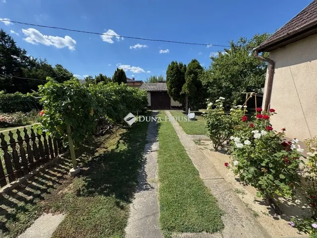 Eladó ház Kecskemét, Rendőrfalu 121 nm