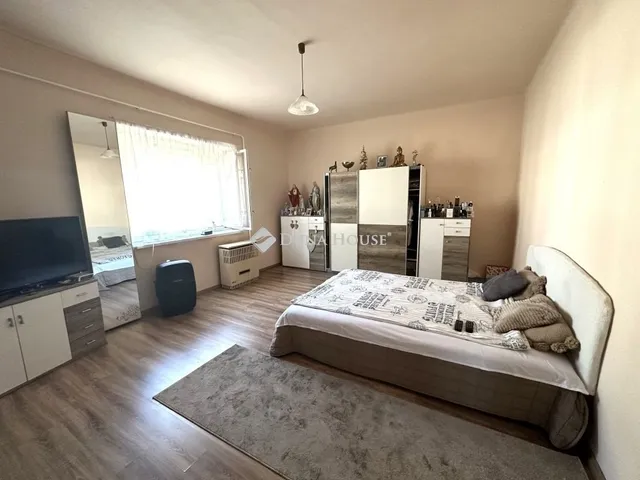 Eladó mezőgazdasági ingatlan Kecskemét, Műkertváros 42 nm