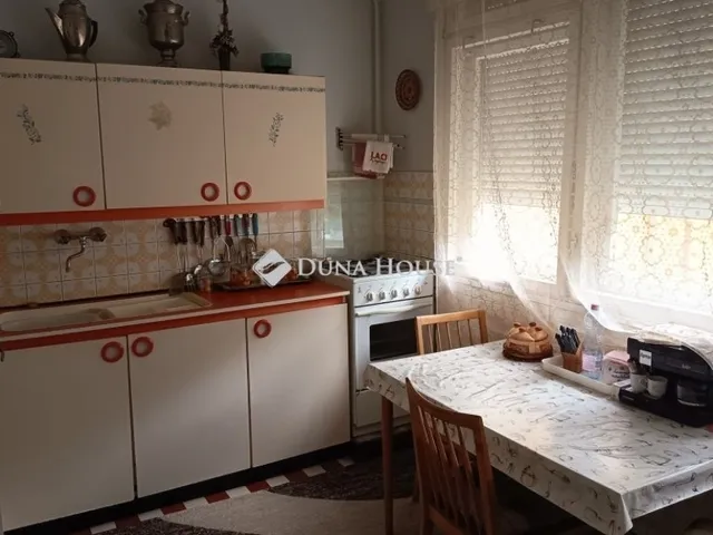 Eladó lakás Kecskemét, Műkertváros 61 nm