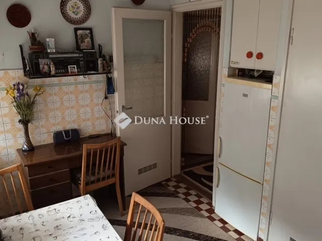 Eladó lakás Kecskemét, Műkertváros 61 nm