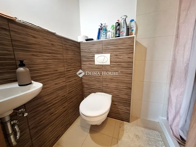 Eladó lakás Kecskemét, Homokbánya 71 nm