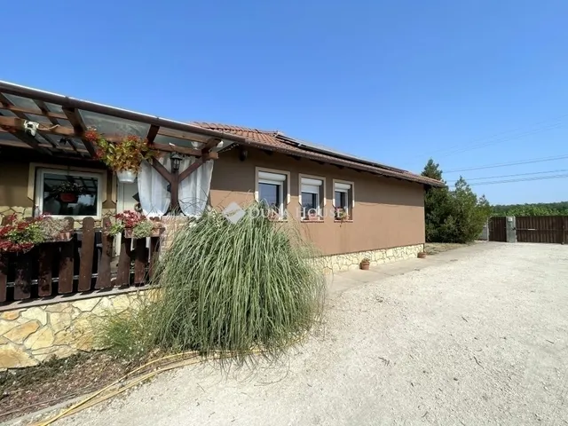 Eladó ház Kecskemét 145 nm