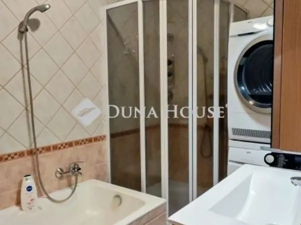 Eladó ház Kecskemét, Hunyadiváros 132 nm