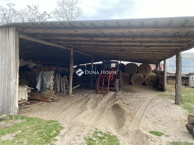 Eladó ház Kunadacs 150 nm