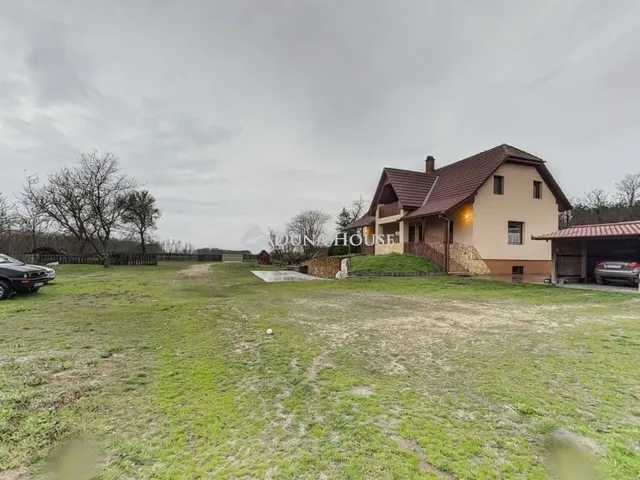 Eladó ház Kunadacs 150 nm