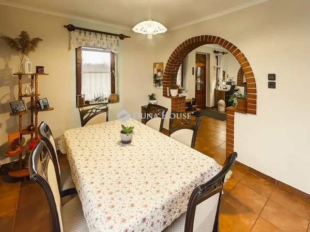 Eladó ház Kunadacs 150 nm