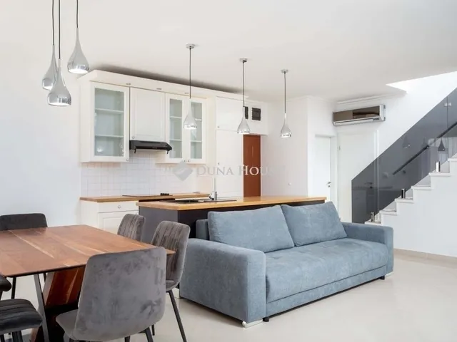 Eladó lakás Kecskemét 167 nm