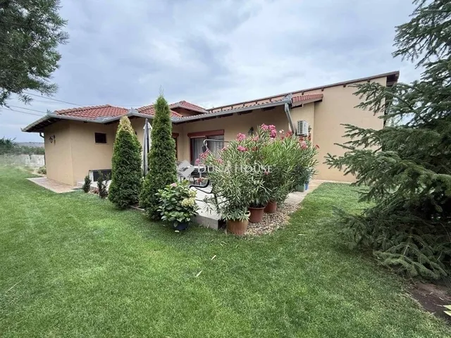 Eladó ház Kecskemét 156 nm