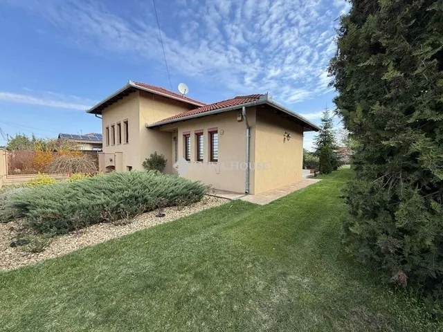 Eladó ház Kecskemét, Kadafalva 156 nm