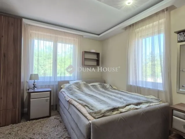 Eladó ház Kecskemét, Hunyadiváros 150 nm