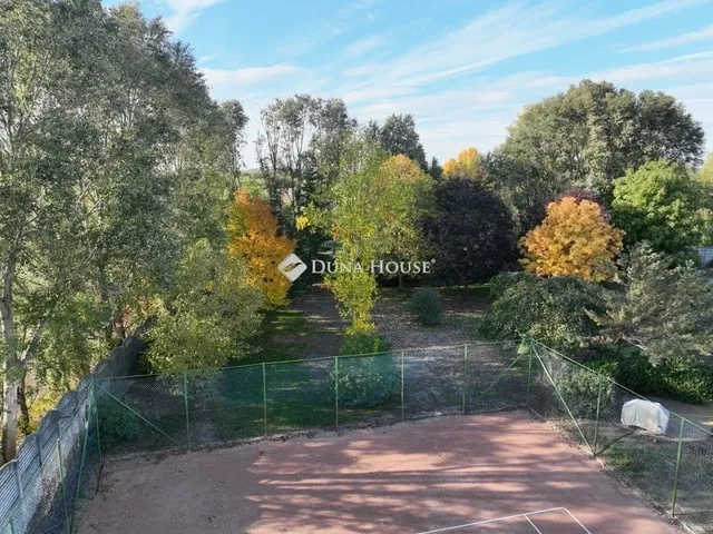 Eladó ház Kecskemét, Petőfiváros 372 nm