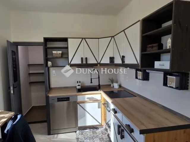 Eladó ház Kecskemét 135 nm