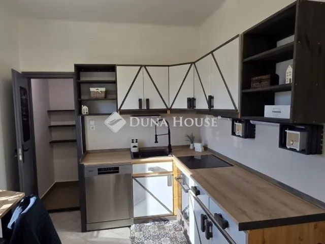 Eladó ház Kecskemét 135 nm